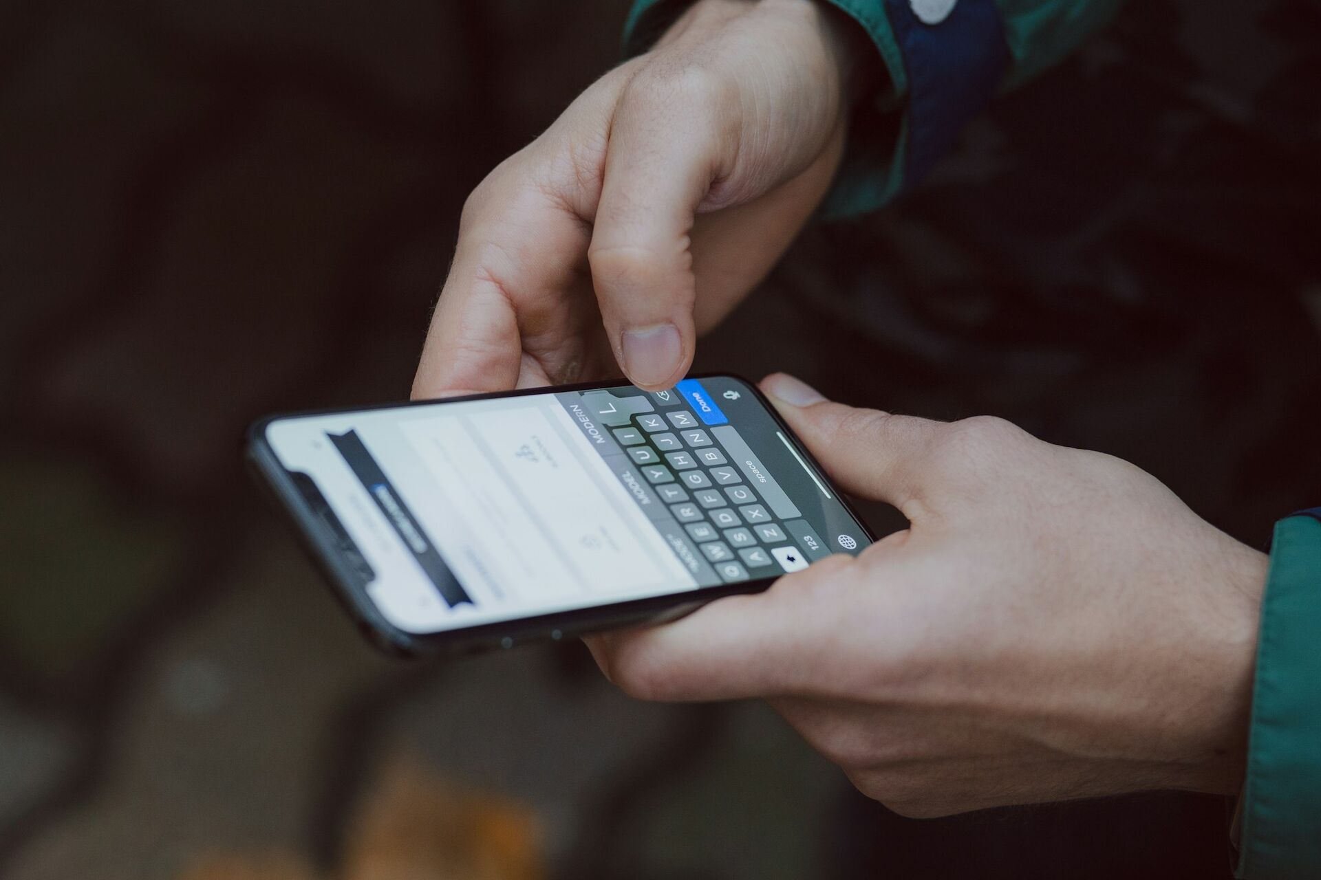 A customer searching for a local business on their phone